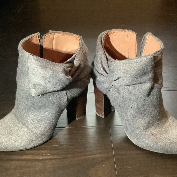 Louise et Cie booties ladies grey booties - Picture 1 of 10